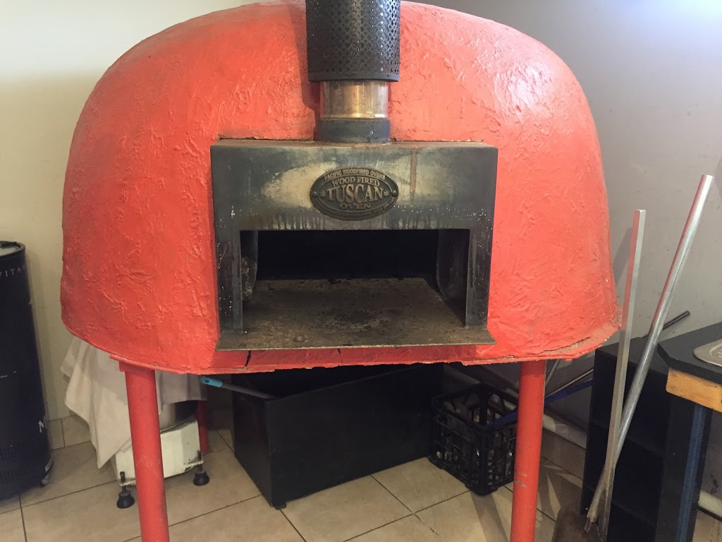 Heat woodfired pizza cafe | 21 Back River Rd, New Norfolk TAS 7140, Australia | Phone: (03) 6261 4446