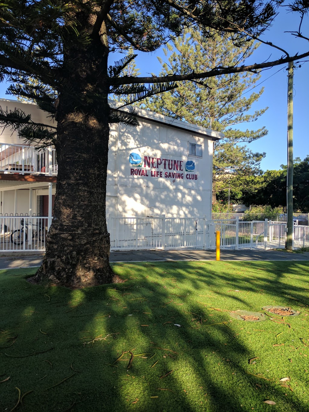 Neptune Royal Life Saving Club | gym | 1527 Gold Coast Hwy, Palm Beach QLD 4221, Australia | 0755357264 OR +61 7 5535 7264