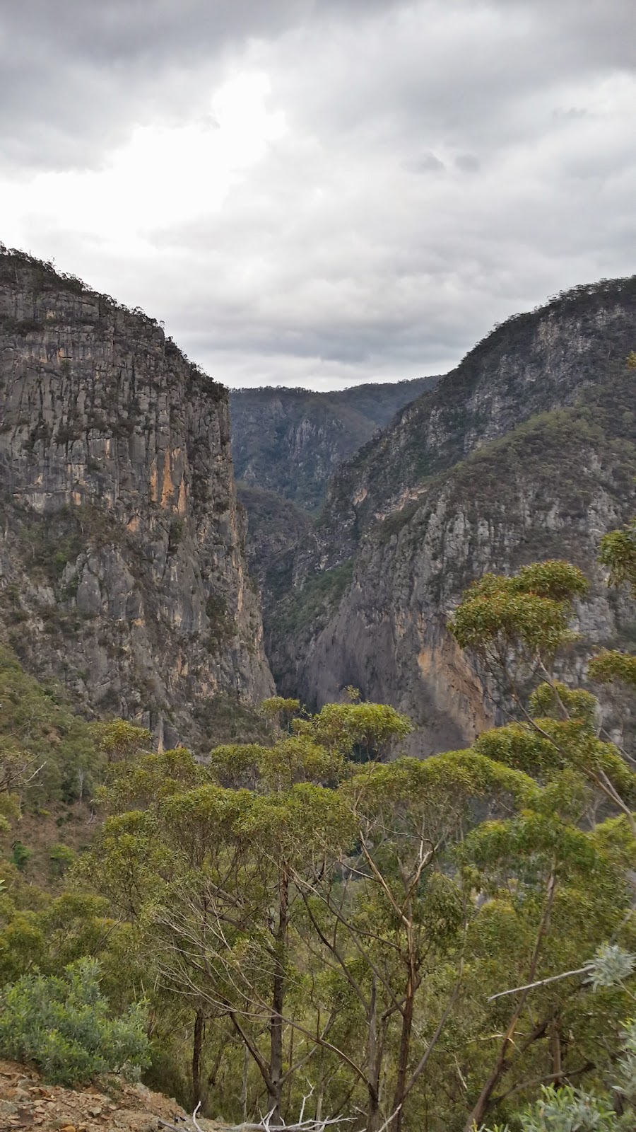 Bungonia Recreation Area | Oallen Rd, Windellama NSW 2580, Australia | Phone: 1300 361 967