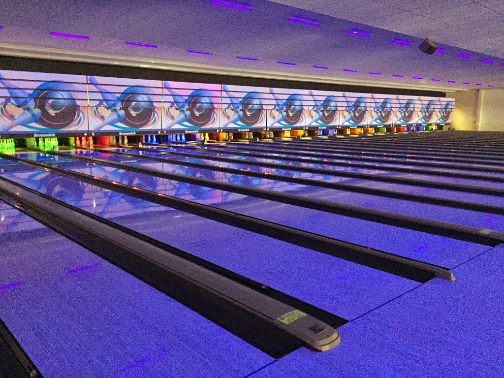 Oz Tenpin Point Cook | bowling alley | 1 Linmax Ct, Point Cook VIC 3030, Australia | 0393691400 OR +61 3 9369 1400