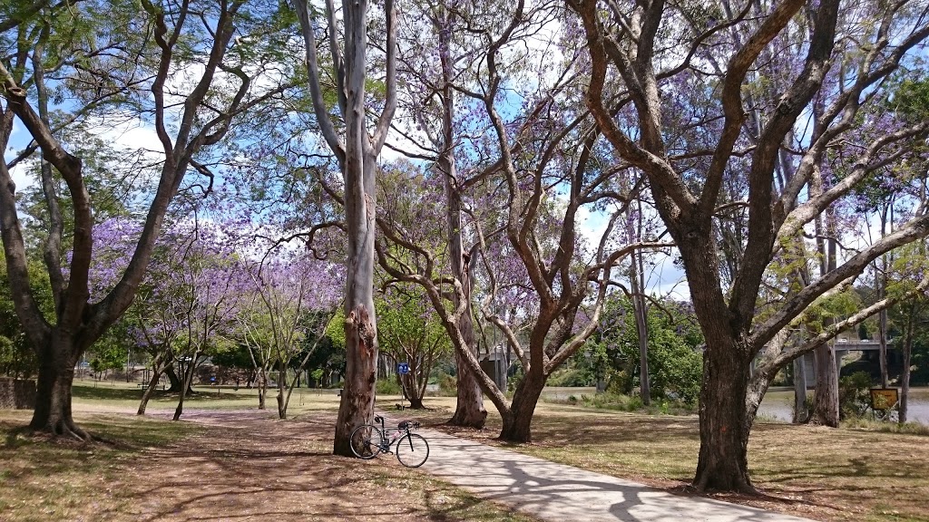 Amazons Place Park | park | Amazons Pl, Jindalee QLD 4074, Australia | 0734038888 OR +61 7 3403 8888