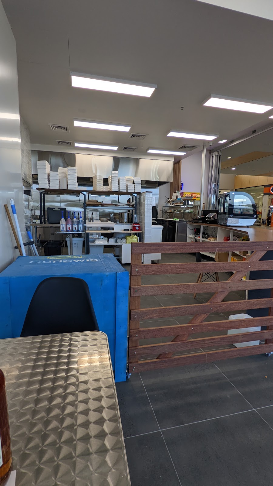 Curlewis Fish And Chips | 7/90 Centennial Blvd, Curlewis VIC 3222, Australia | Phone: (03) 5253 1559