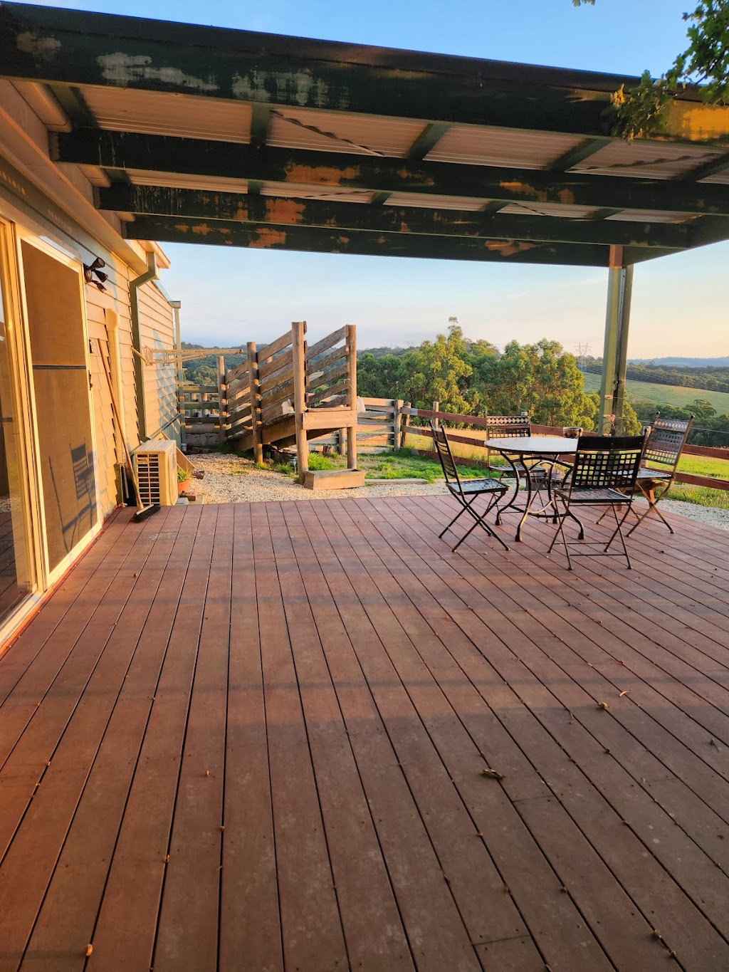 Valley Views BNB | 205 Owens Rd, Woori Yallock VIC 3139, Australia | Phone: 0411 271 418