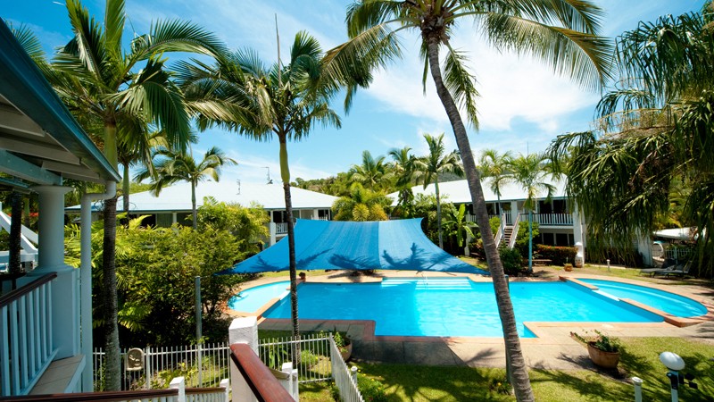 Mango House Resort | Shute Harbour Rd &, Erromango Dr, Airlie Beach QLD 4802, Australia | Phone: 1800 673 835