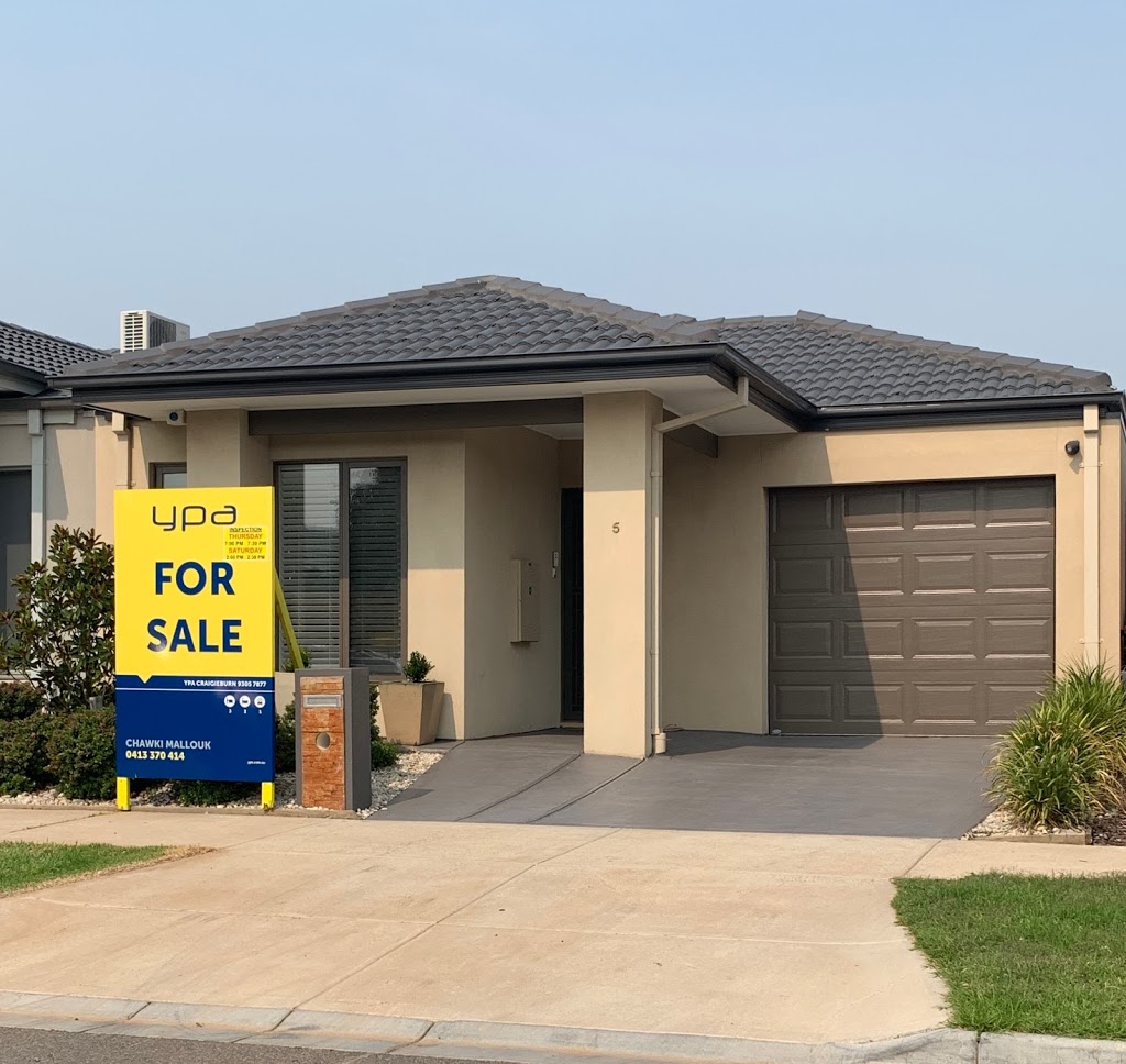 Chawki mallouk estate agents | 9/38 Craigieburn Rd, Craigieburn VIC 3064, Australia | Phone: 0413 370 414