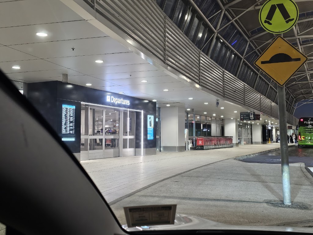 T1 Quick Park - Sydney International Airport (Departures Level) | Departure Plaza, Mascot NSW 2020, Australia | Phone: 13 37 93
