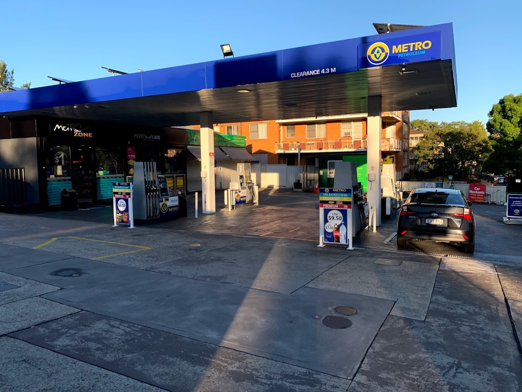 Metro Petroleum | gas station | 30 Bridge St, Epping NSW 2121, Australia | 0298694120 OR +61 2 9869 4120
