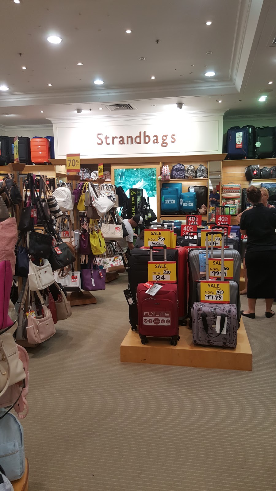 Strandbags | store | Terrigal Dr, Erina NSW 2250, Australia | 0243651544 OR +61 2 4365 1544