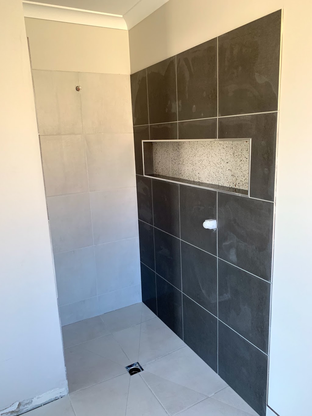 J S Tiling | general contractor | 13 Heysen Ave, Shepparton VIC 3630, Australia | 0498806835 OR +61 498 806 835
