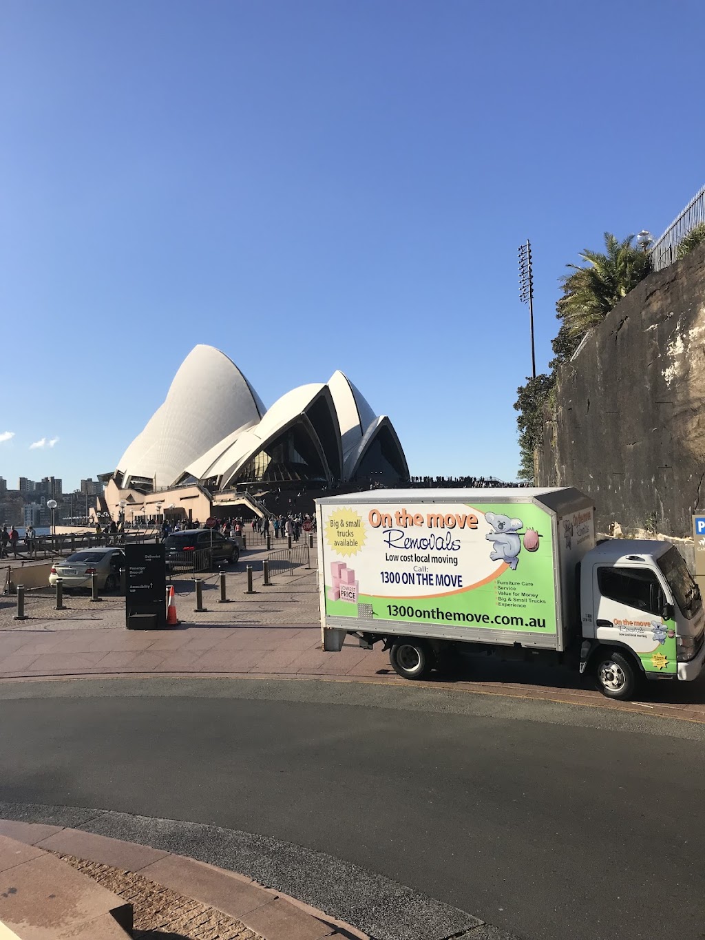 1300 On The Move | Suite 11B/53 Tribune St, South Brisbane QLD 4101, Australia | Phone: 1300 668 436