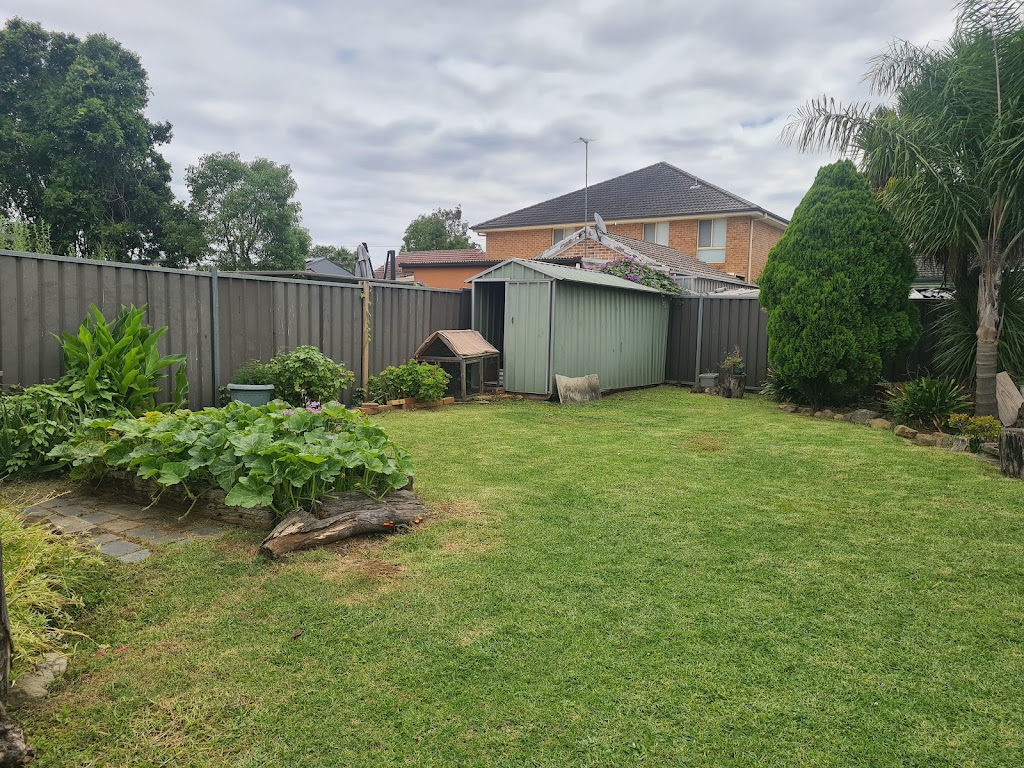 Indra Gardening Services | 50 Kingsdale Ave, Catherine Field NSW 2557, Australia | Phone: 0401 742 436