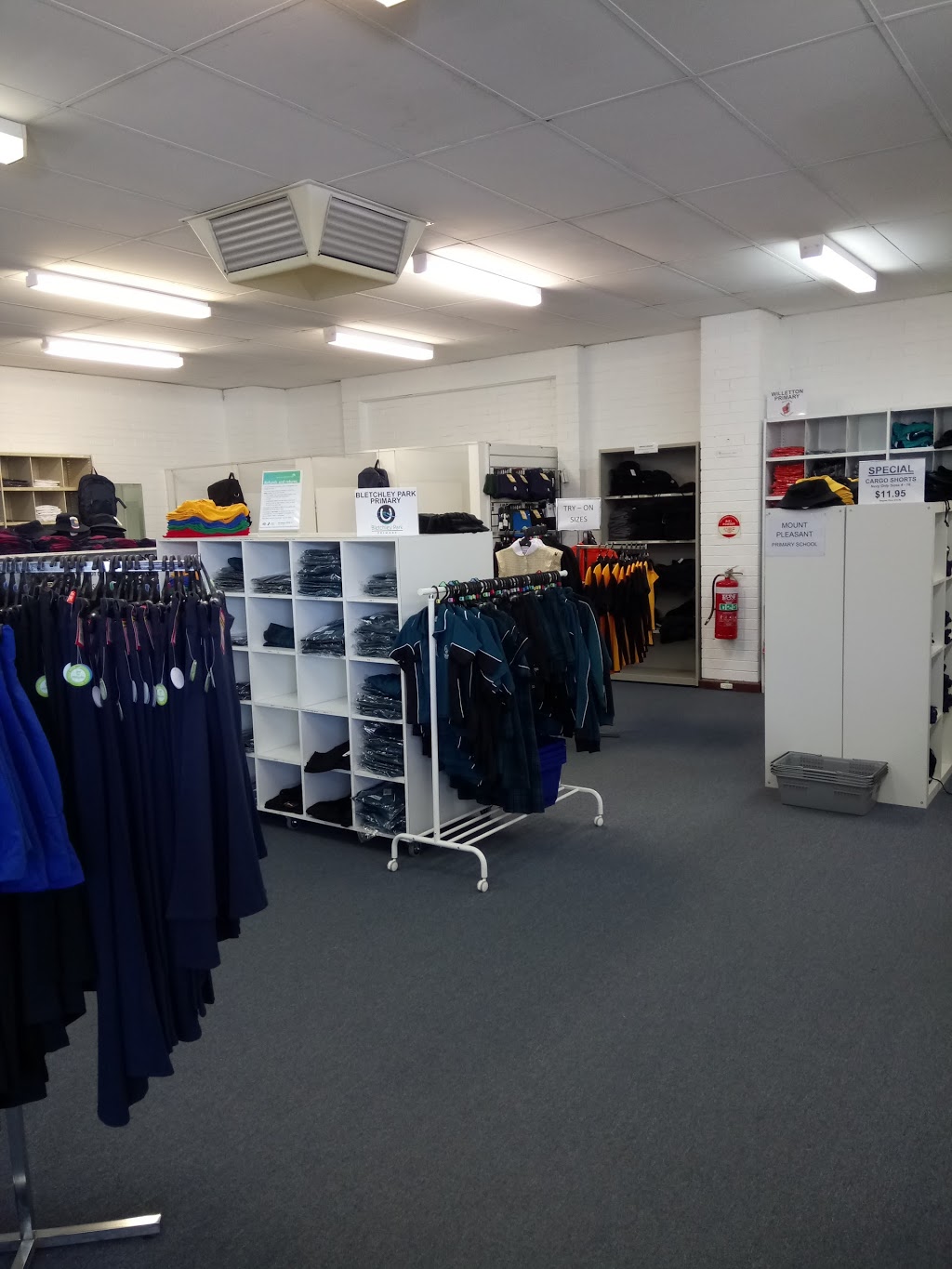 Willetton Uniforms (Uniform Concepts) | clothing store | 30 Kembla Way, Willetton WA 6155, Australia | 0892704669 OR +61 8 9270 4669
