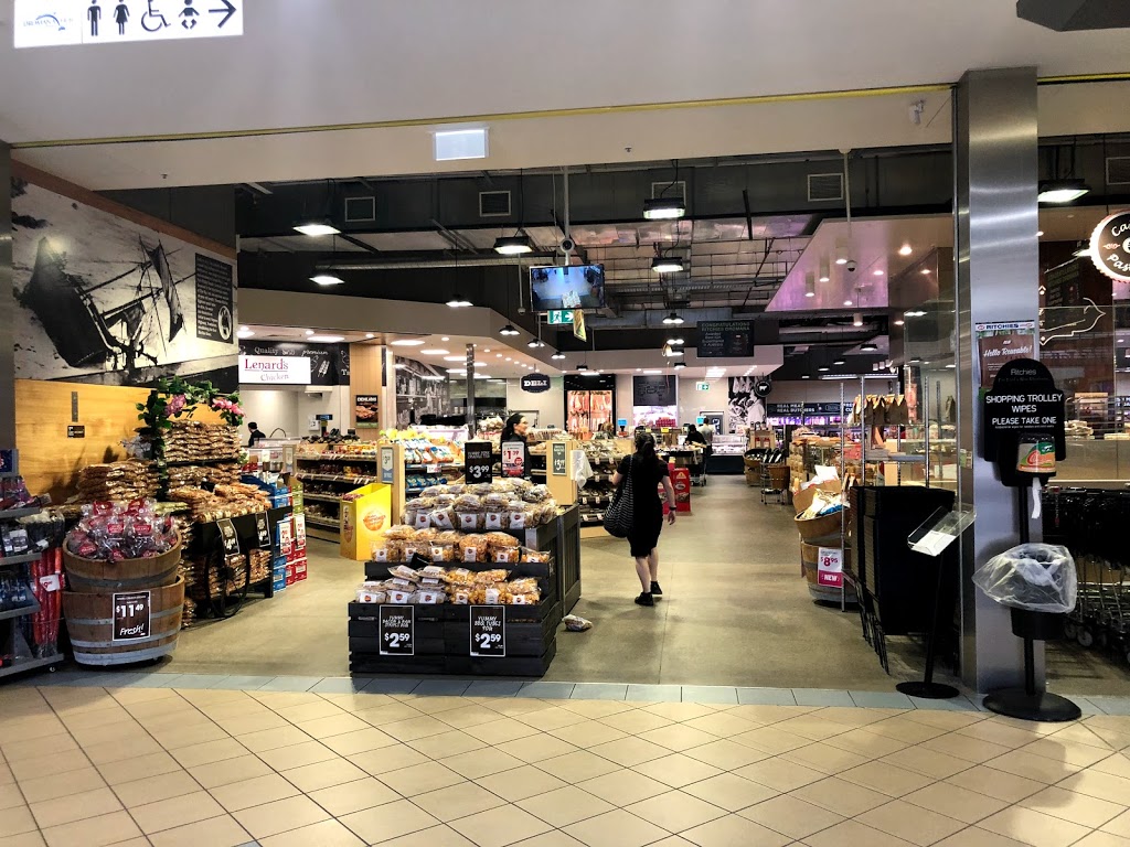 Dromana Hub Shopping Centre | 217-251 Point Nepean Rd, Dromana VIC 3936, Australia | Phone: (03) 9650 2516