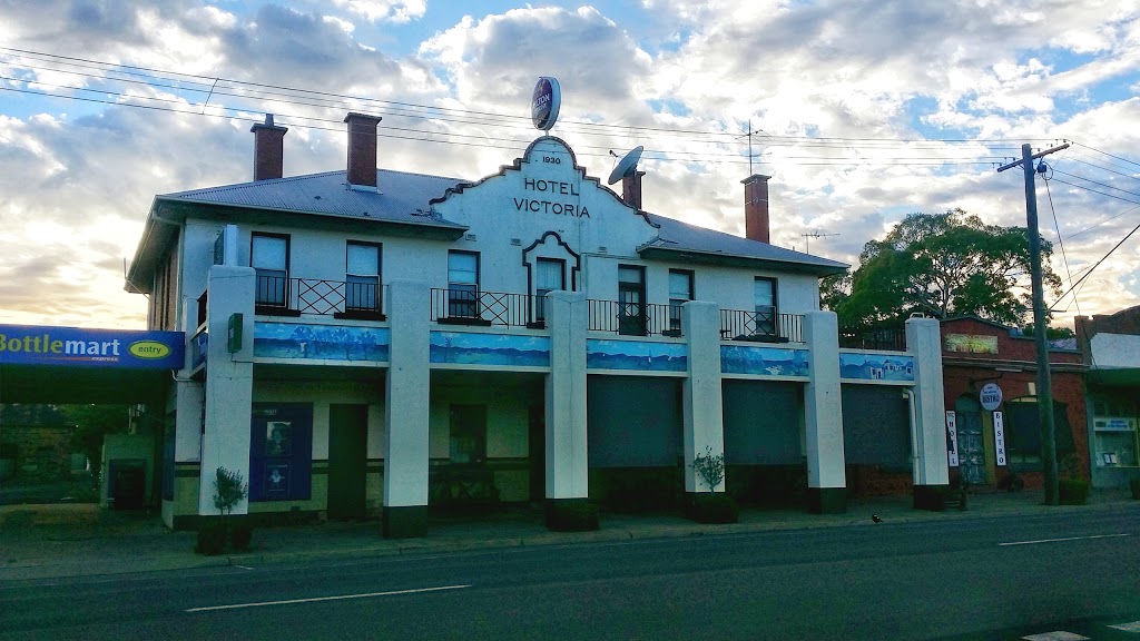 Victoria Hotel | store | 138 High St, Avoca VIC 3467, Australia | 0354653362 OR +61 3 5465 3362