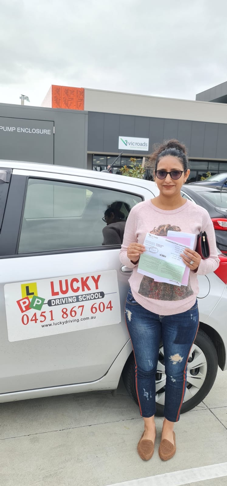 LUCKY DRIVING SCHOOL | 22 Arnaud Loop, Wollert VIC 3750, Australia | Phone: 0451 867 604