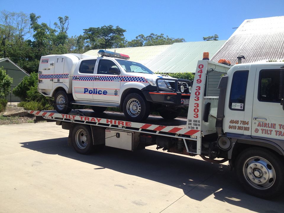 Airlie Towing & Tilt Tray Hire |  | 368 Paluma Rd, Woodwark QLD 4802, Australia | 0419303303 OR +61 419 303 303