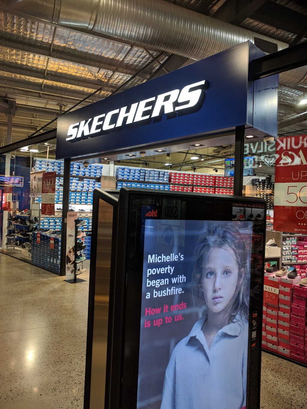 Skechers | Shop G/032/100 Bulla Rd, Essendon Fields VIC 3041, Australia | Phone: (03) 7019 8761