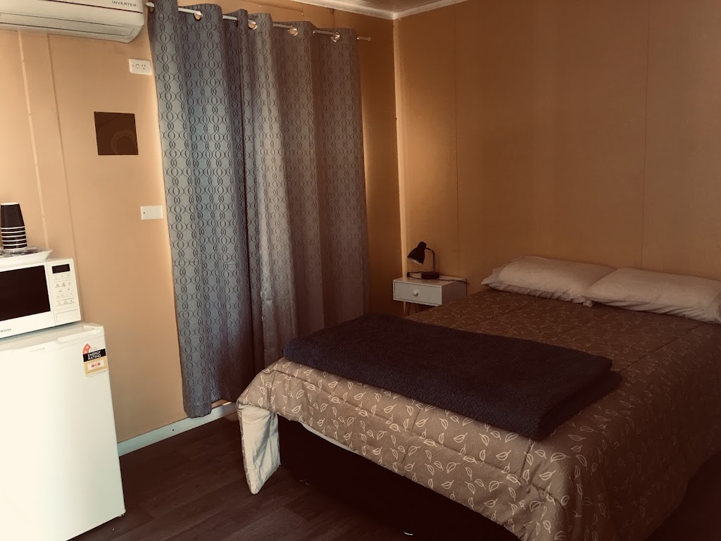 Menzies Hotel | 41 Shenton St, Menzies WA 6436, Australia | Phone: 0433 151 528