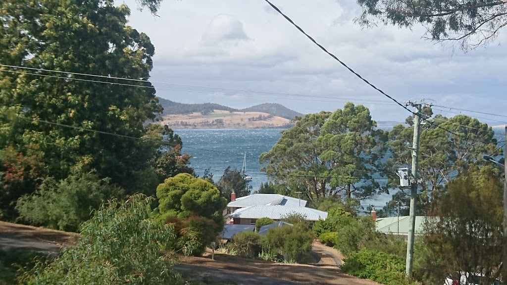 Coningham Beach House | lodging | 234 Coningham Rd, Coningham TAS 7054, Australia | 0438367707 OR +61 438 367 707