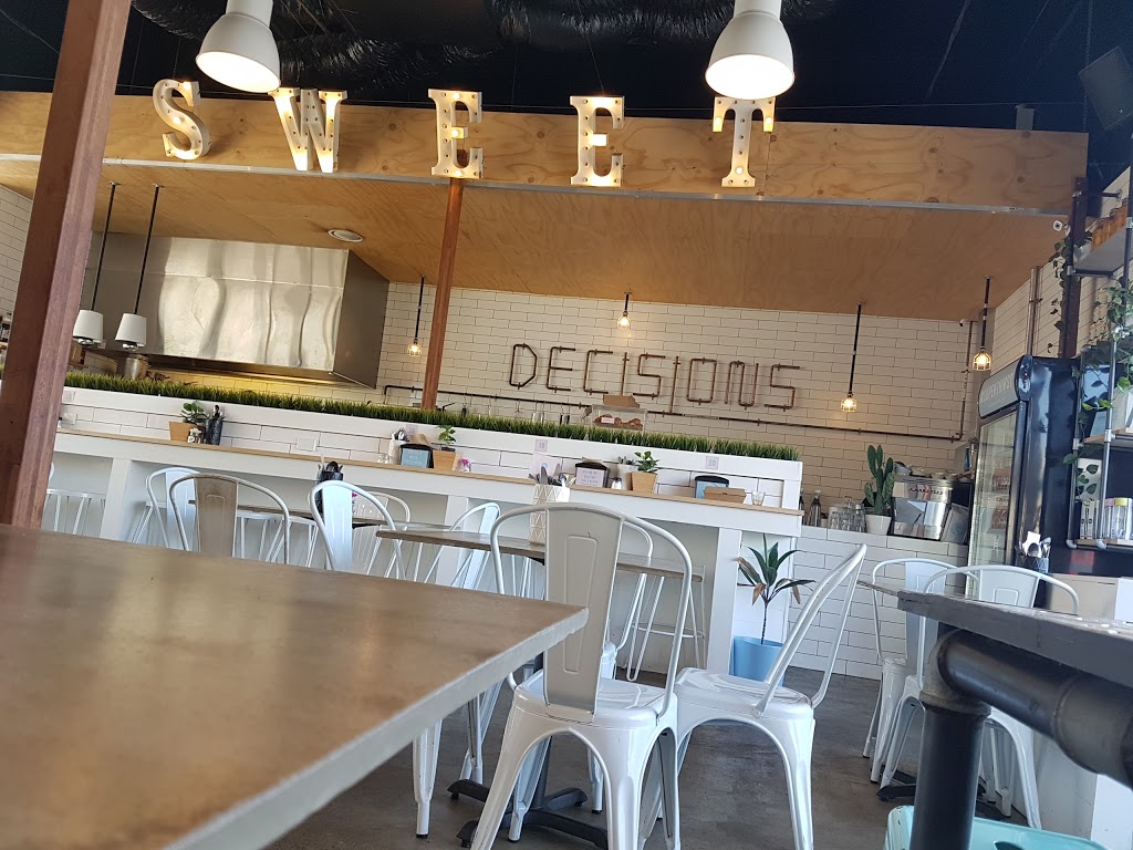 Decisions Cafe | cafe | 4/10 Capital Pl, Birtinya QLD 4575, Australia