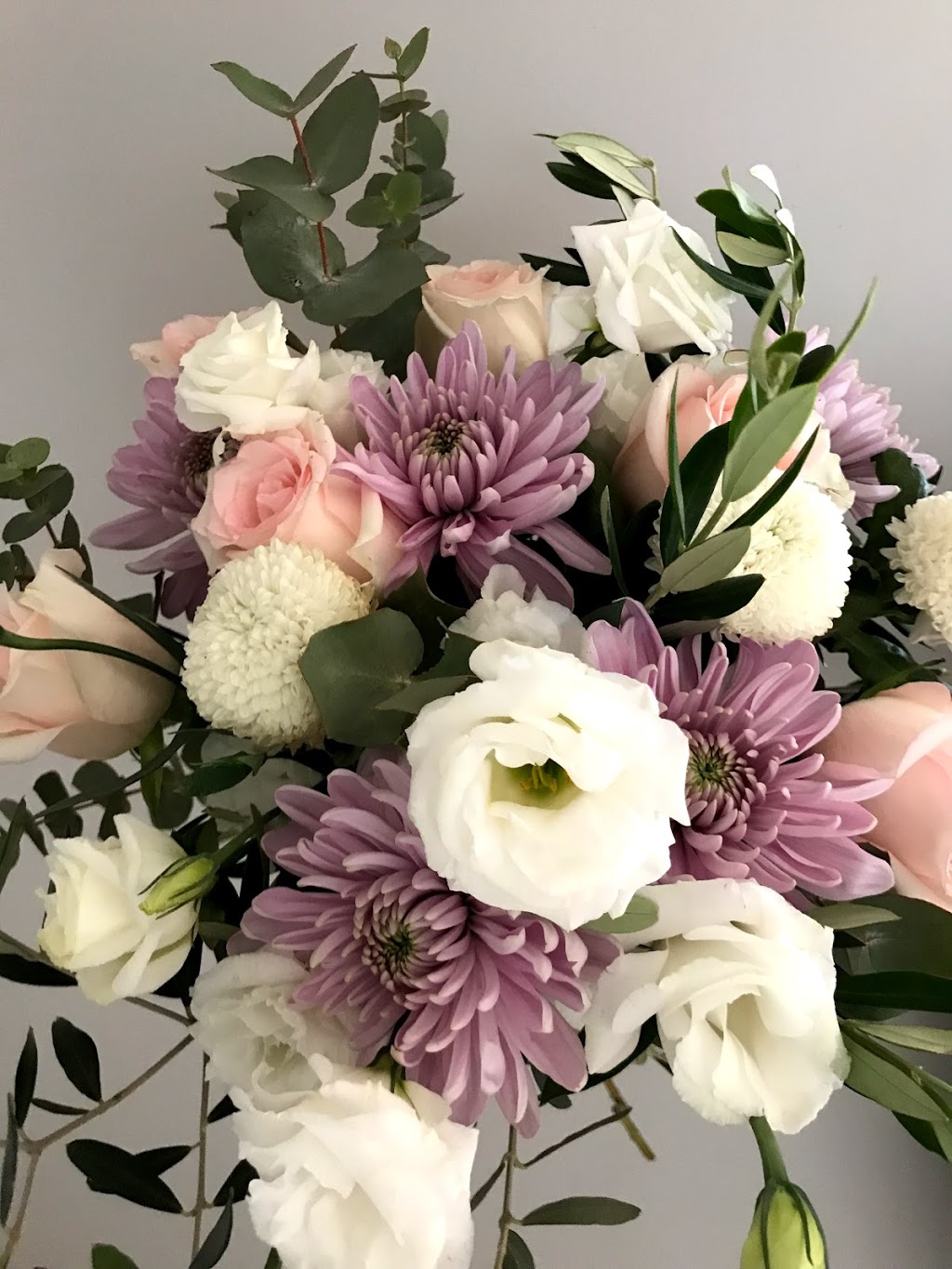 TigerLily Floral Studio | florist | 66 Iola Ave, Farmborough Heights NSW 2526, Australia | 0447417064 OR +61 447 417 064