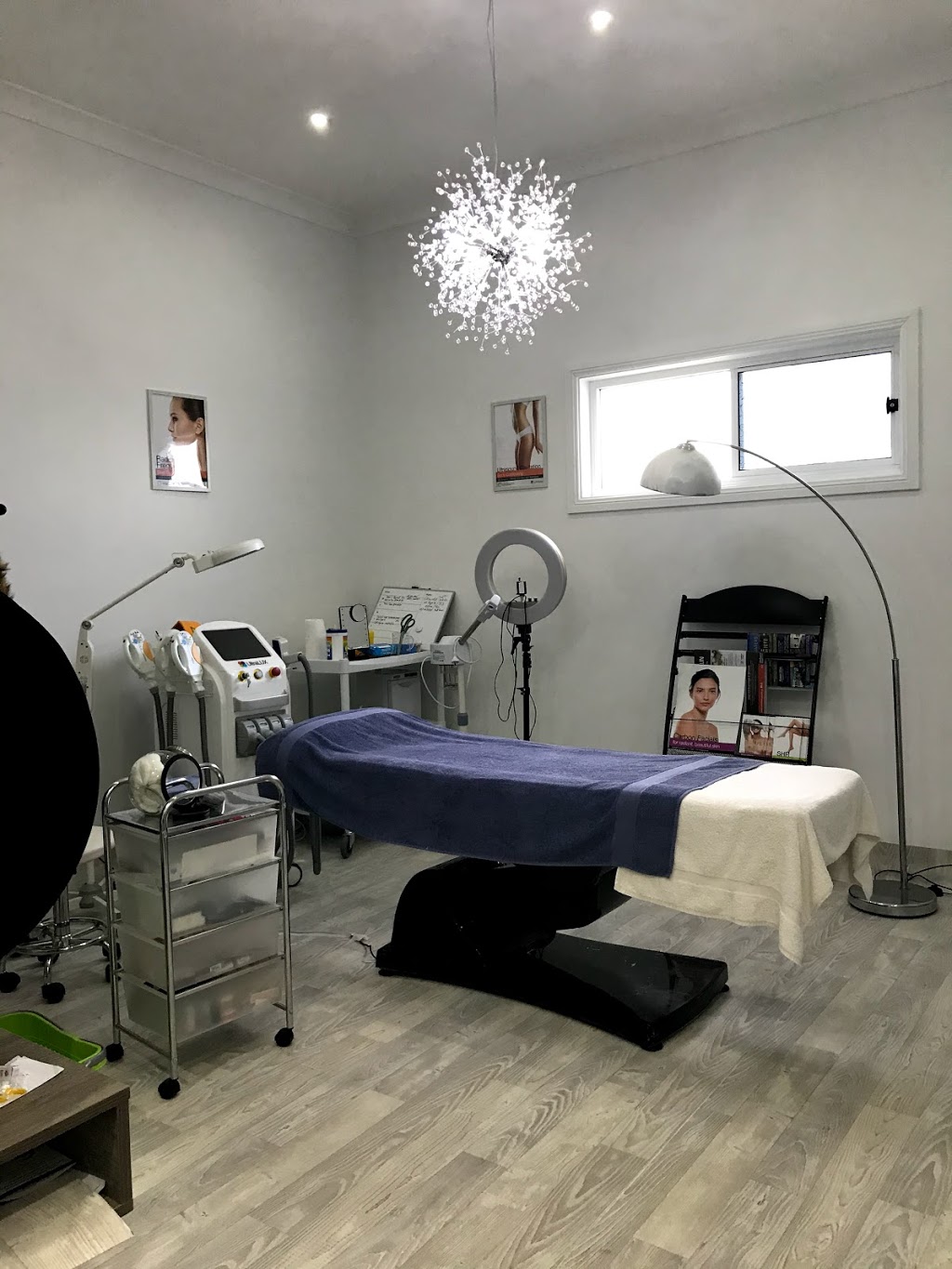 Sari Laser & Beauty Therapy | Shop 5/43 Appletree Rd, Holmesville NSW 2286, Australia | Phone: 0452 228 298