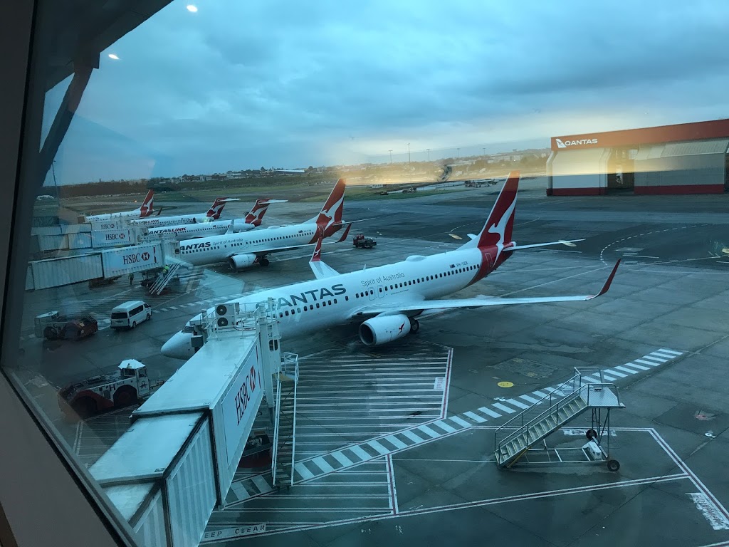 Qantas Business Lounge - Sydney Domestic Airport | cafe | Mascot NSW 2020, Australia | 0299529780 OR +61 2 9952 9780