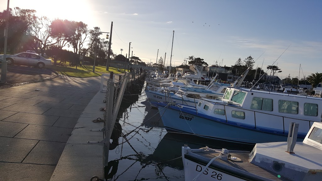 Blueys Boat Hire | 1 Pier Rd, Mordialloc VIC 3195, Australia | Phone: (03) 9580 2902