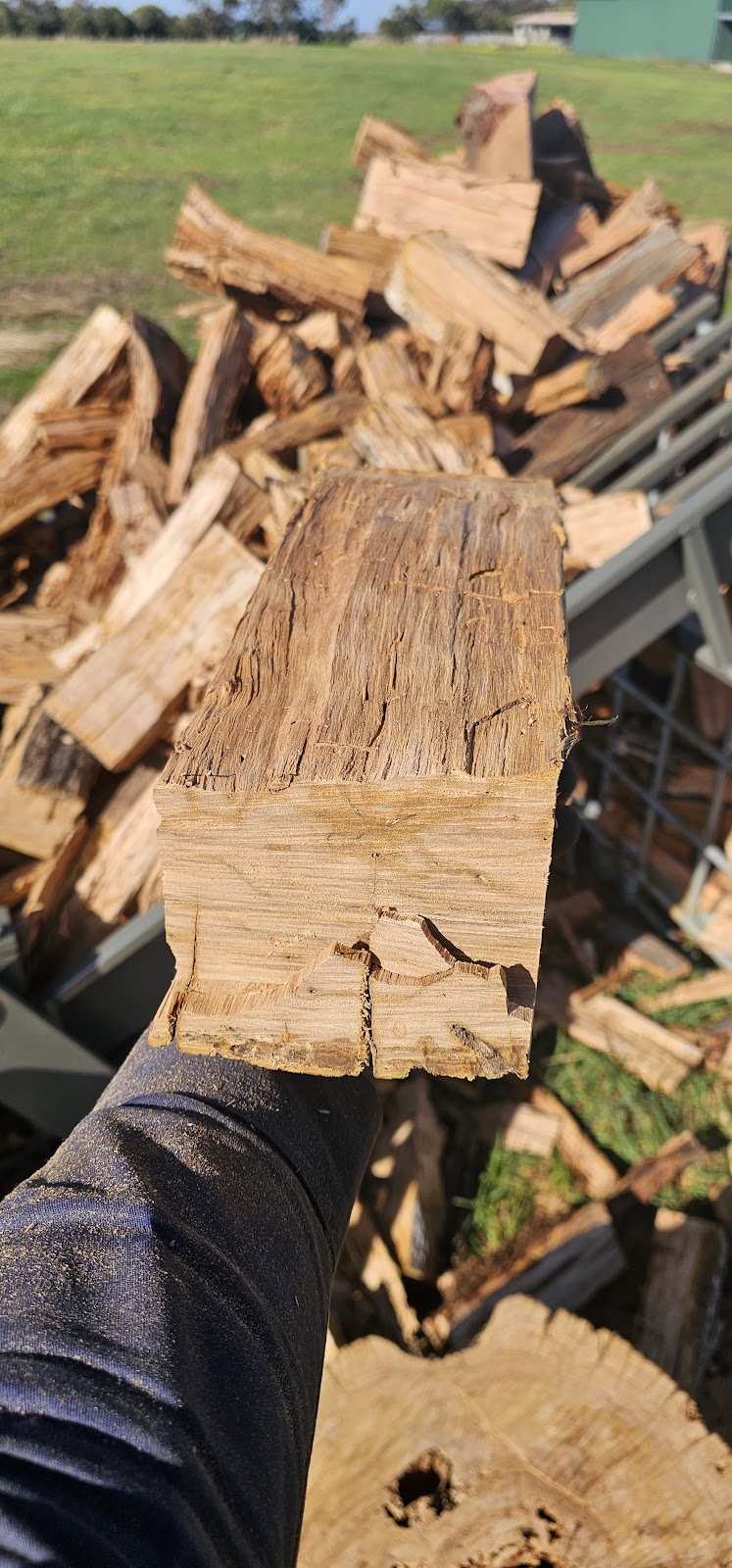Tims Timber & FireWood | 290 Woranga School Rd, Yarram VIC 3971, Australia | Phone: 0439 159 252