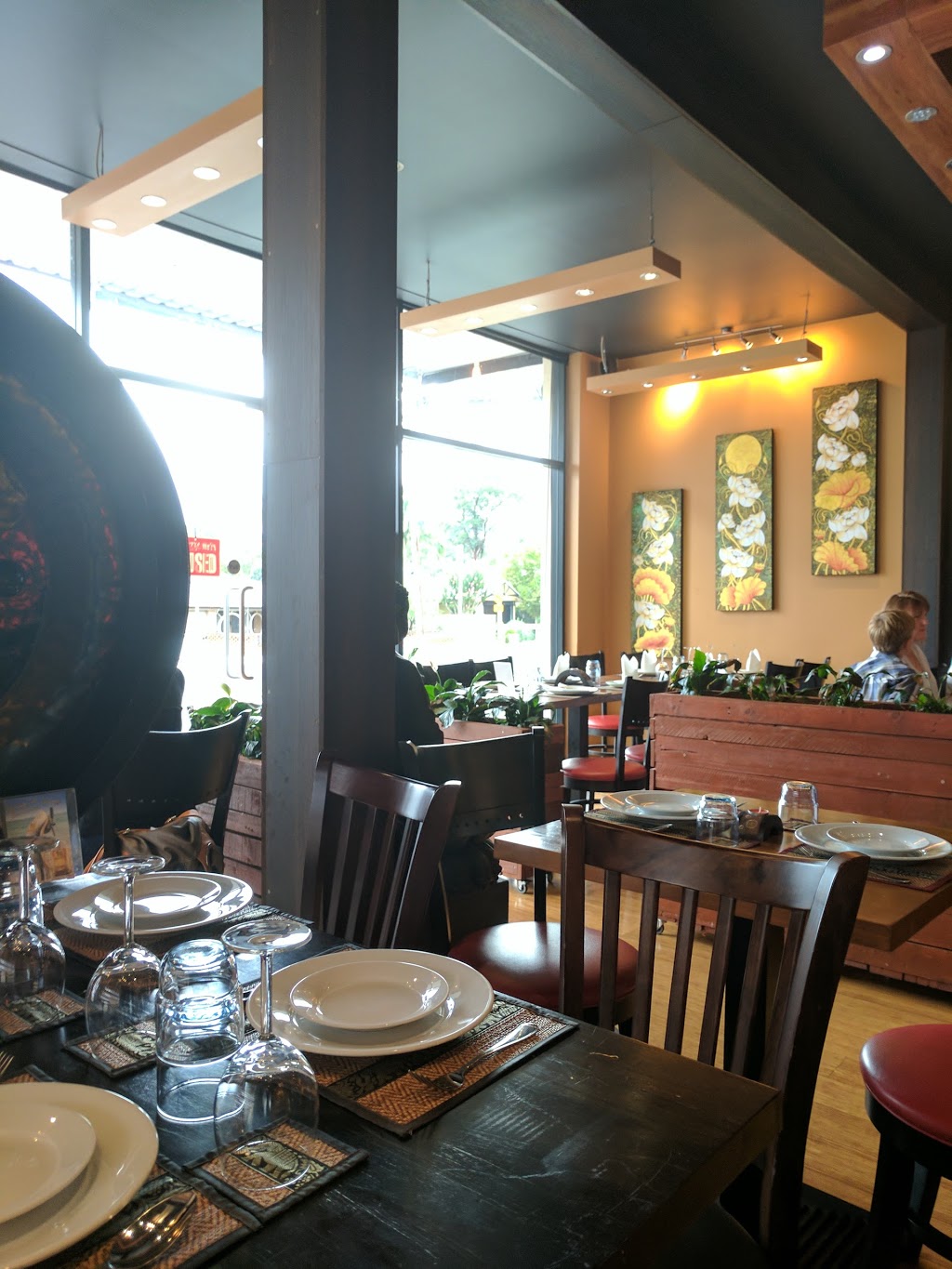 Oriental Concept Thai Eatery plus | restaurant | 10 Village Rd, Saratoga NSW 2251, Australia | 0243690024 OR +61 2 4369 0024