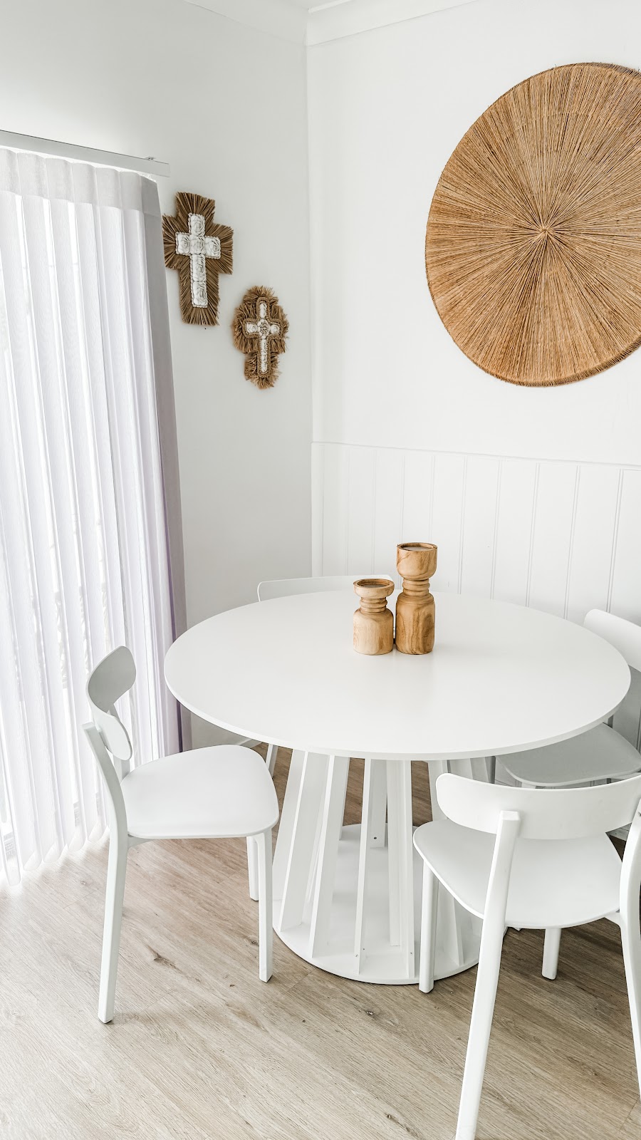 Beach Bungalow | 90 Farnborough Rd, Meikleville Hill QLD 4703, Australia | Phone: 0437 010 651