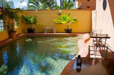 Adobe Motel | lodging | 191 Sheridan St, Cairns North QLD 4870, Australia | 0740515511 OR +61 7 4051 5511