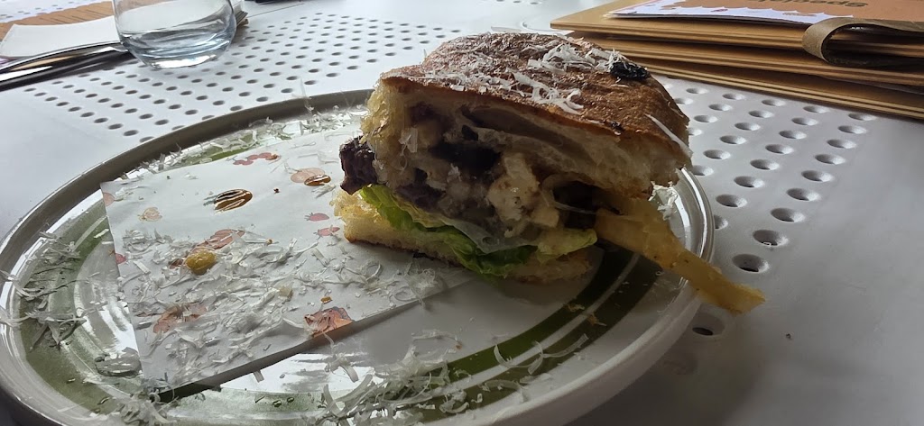 Donovans Link Eatery & Grounds | 631 Hogbin Dr, Toormina NSW 2452, Australia | Phone: 0435 653 588