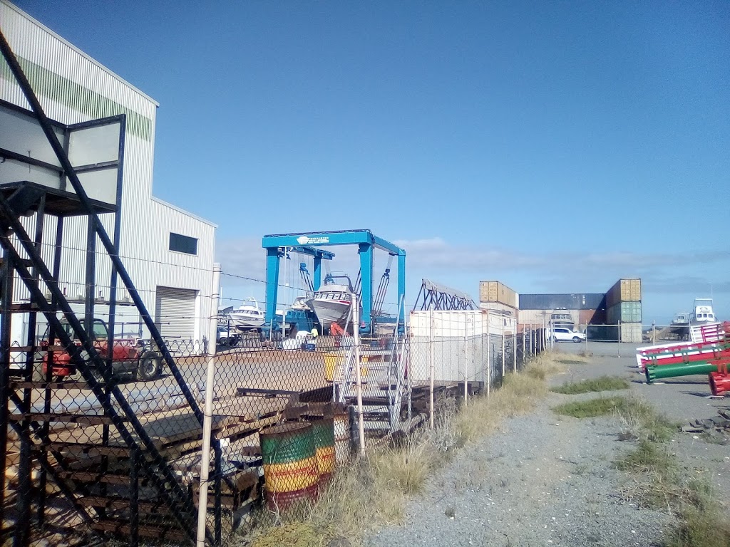 Geraldton Boat Lifters Ltd | storage | Fishermen, s Wharf, 195 Connell Rd, Geraldton WA 6530, Australia | 0427373205 OR +61 427 373 205