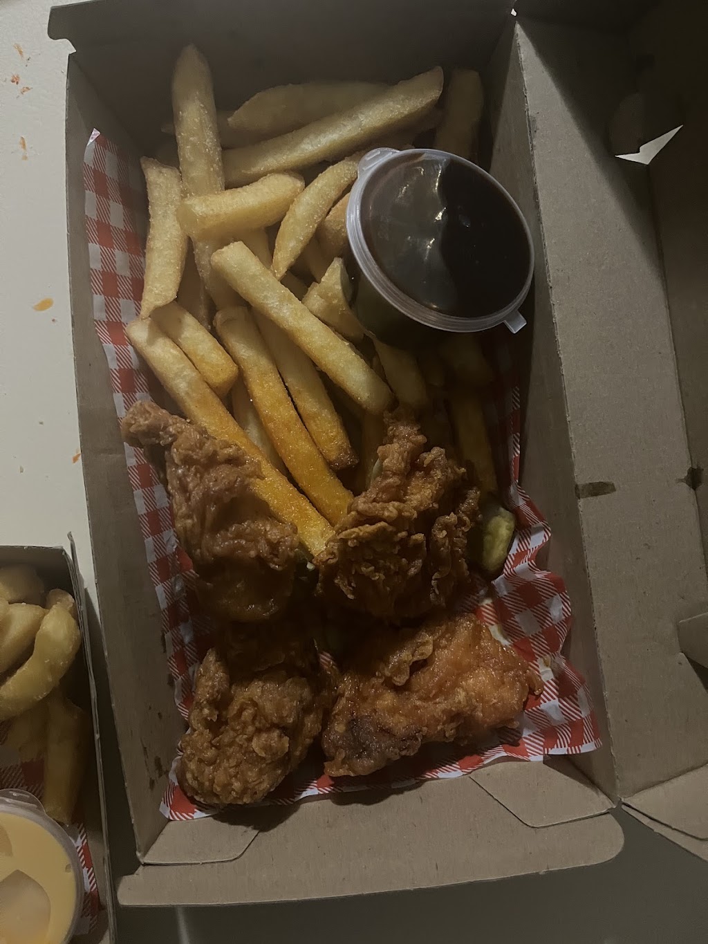 Dantes Hot Chicken Moorabbin | Shop 21/288 Centre Dandenong Rd, Moorabbin VIC 3194, Australia | Phone: (03) 8521 3522