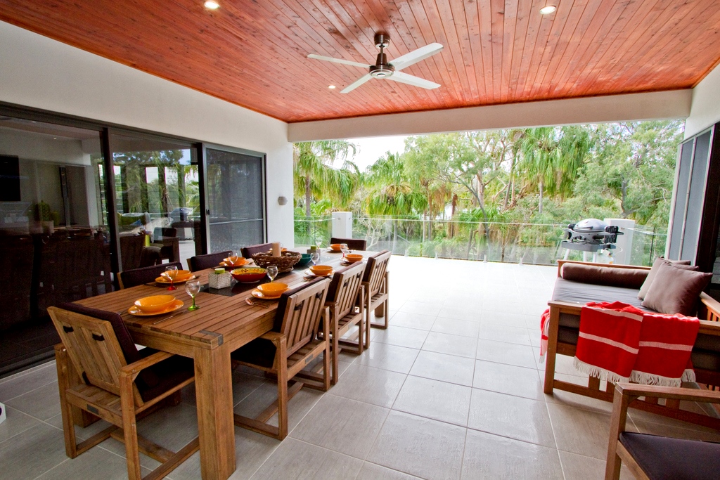 POINT BREAK HOLIDAY HOUSE | lodging | 33 Agnes St, Agnes Water QLD 4677, Australia | 0749749470 OR +61 7 4974 9470