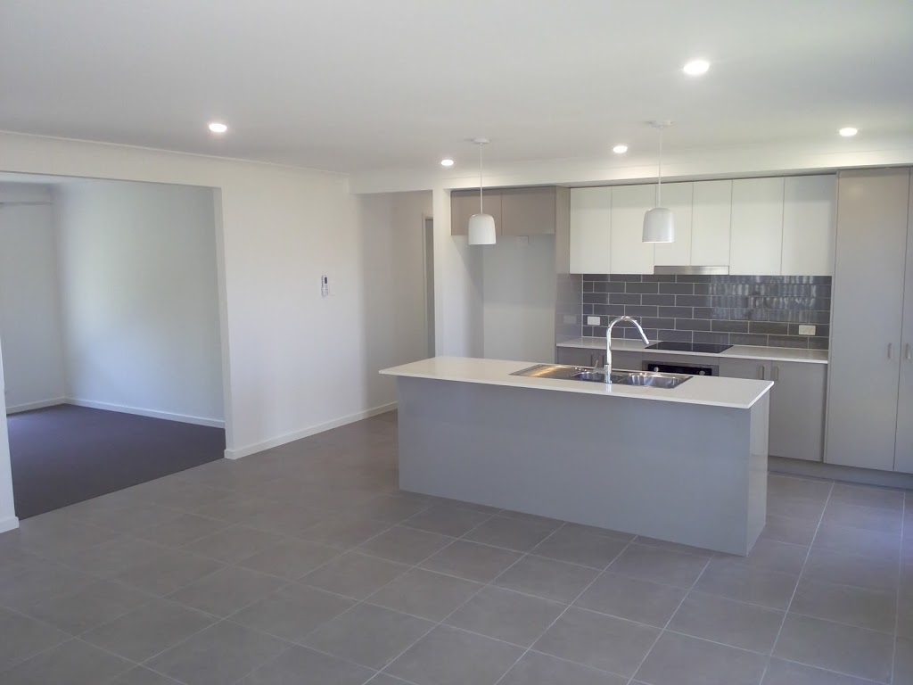 Holmview Estate | real estate agency | 315 Tallagandra Rd, Holmview QLD 4207, Australia | 1300021888 OR +61 1300 021 888