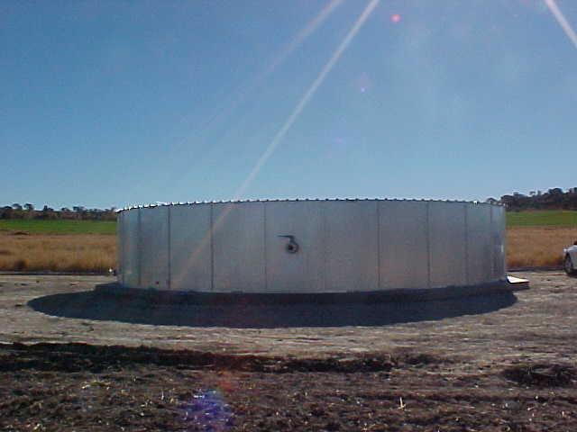 Southern Cross Water Tanks | store | Unit 20/35 Paringa Rd, Murarrie QLD 4172, Australia | 0734415600 OR +61 7 3441 5600