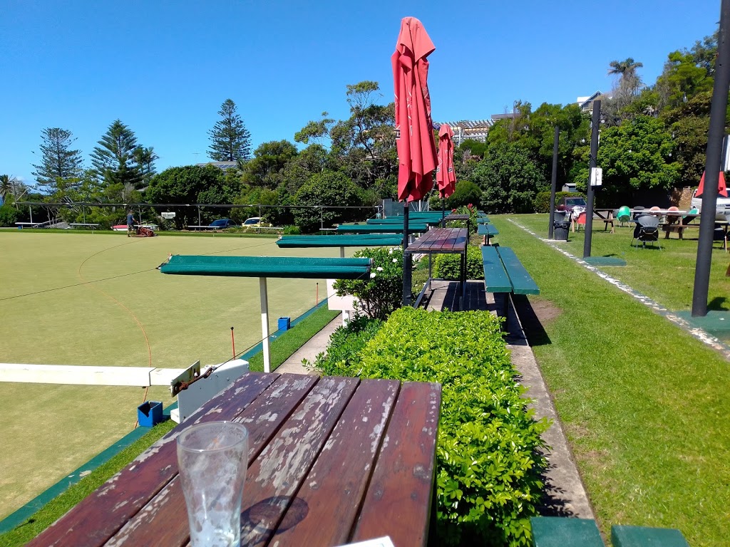 "The Bowlo" Scarborough-Wombarra Bowling Club | bar | 578 Lawrence Hargrave Dr, Wombarra NSW 2515, Australia | 0242672139 OR +61 2 4267 2139