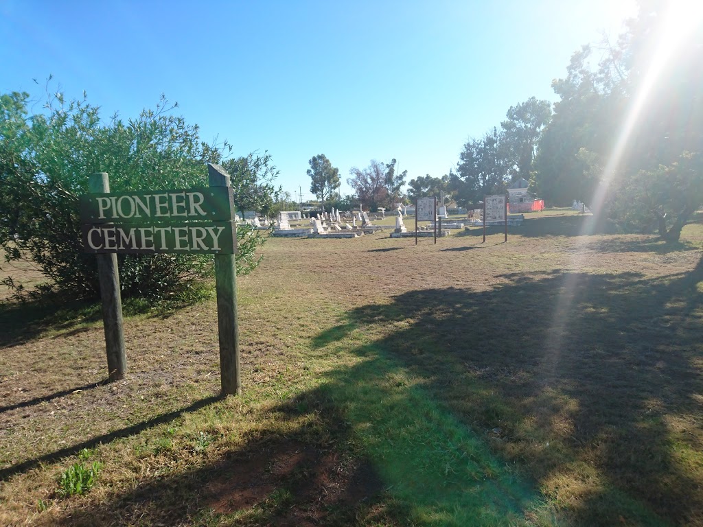 Chinchilla Pioneer Cemetery | cemetery | 123 Chinchilla St, Chinchilla QLD 4413, Australia | 0746794000 OR +61 7 4679 4000