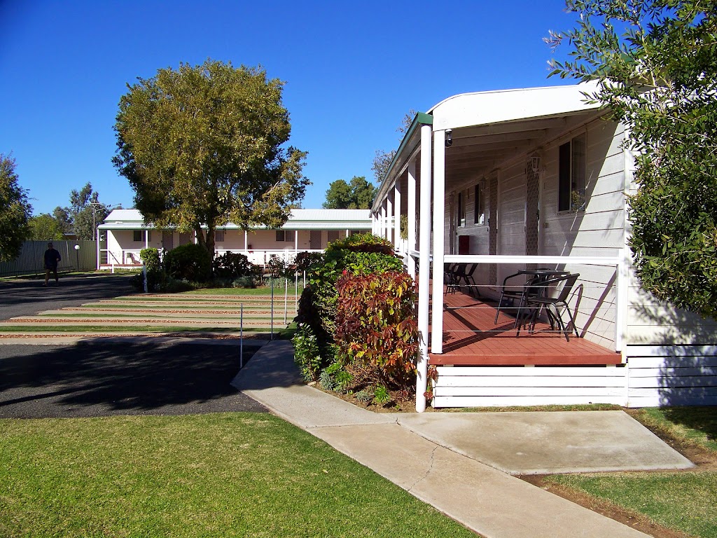 Country Way Motor-Inn | 17 Emma St, Cunnamulla QLD 4490, Australia | Phone: (07) 4655 0555
