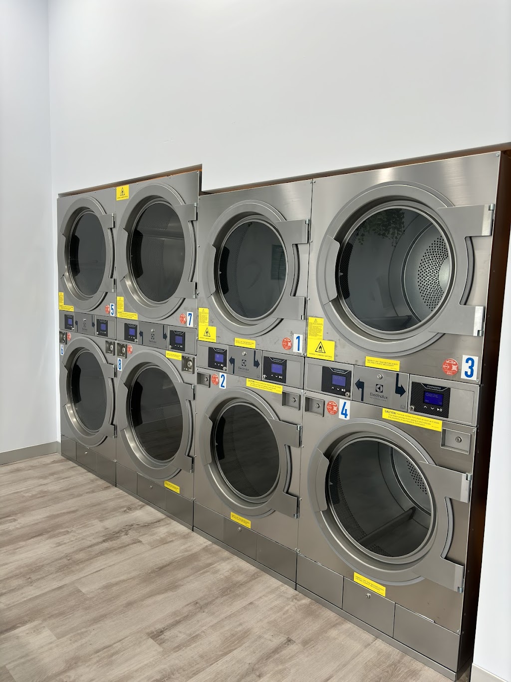 Bubble & Squeak Laundromat Yarrabilba | 280 Yarrabilba Dr, Yarrabilba QLD 4207, Australia | Phone: 0474 133 535