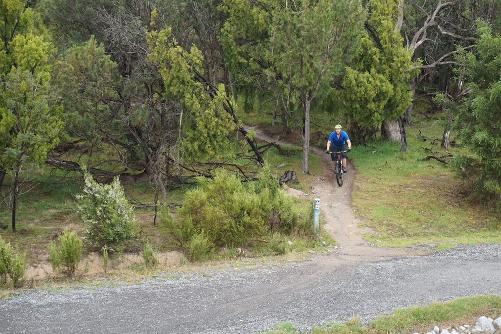 Lysterfield Lake | S Break, Lysterfield VIC 3156, Australia