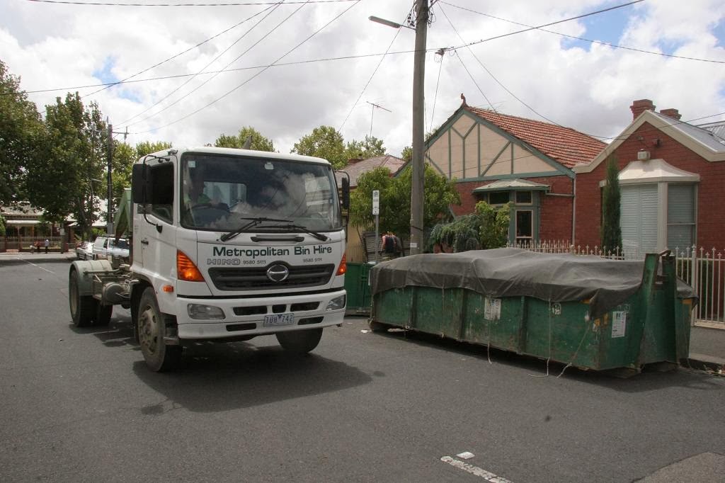 Metropolitan Bin Hire | 4/94/98 Kirkham Rd W, Keysborough VIC 3173, Australia | Phone: 1300 737 612