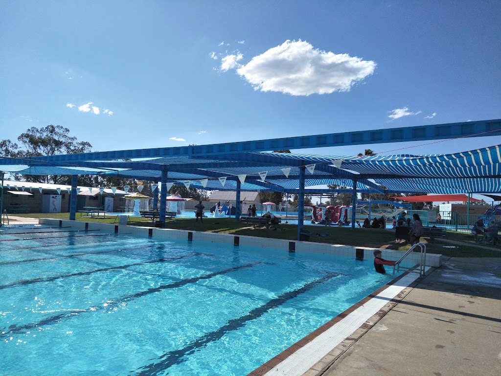 Lightning Ridge Olympic Pool | Gem St &, Harlequin St, Lightning Ridge NSW 2834, Australia | Phone: 0459 951 190