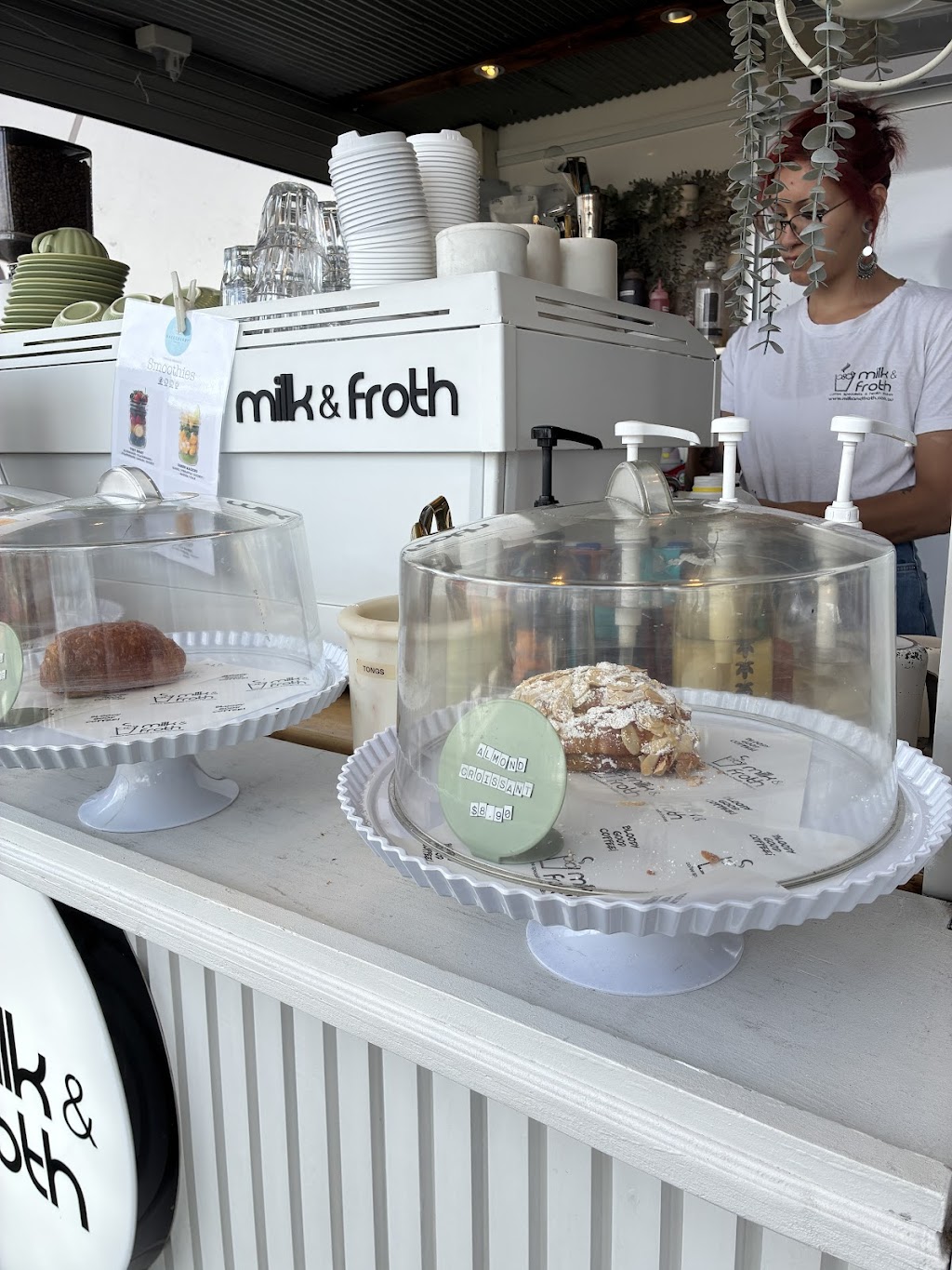 Milk & Froth Aspley | 611 Robinson Rd W, Aspley QLD 4034, Australia | Phone: 0400 400 560
