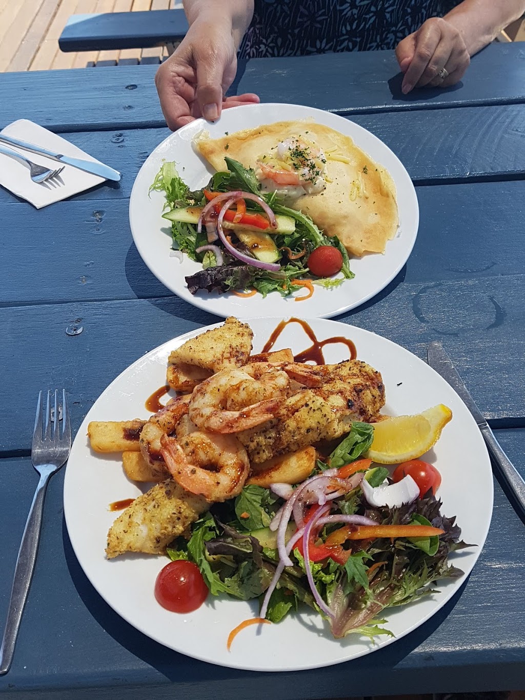 Paradise Marina | cafe | 51 Little St, Forster NSW 2428, Australia | 0265547017 OR +61 2 6554 7017