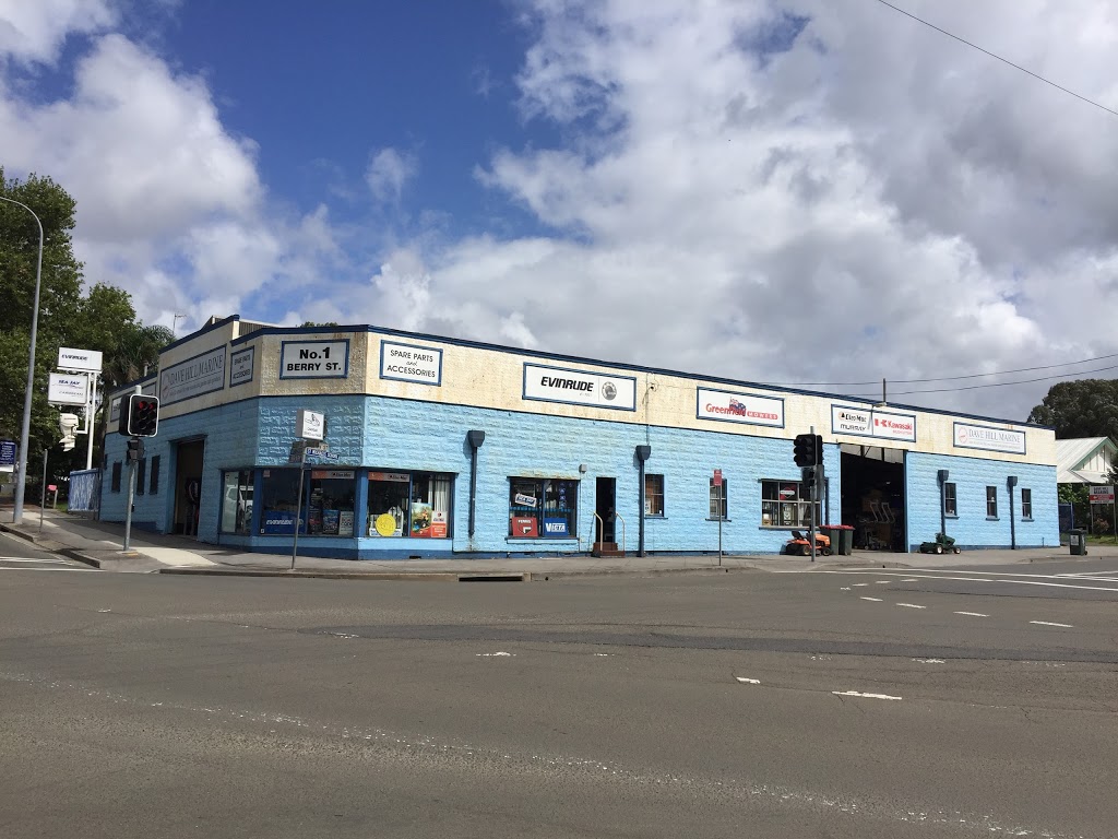 Dave Hill Marine | store | 1 Berry St, Nowra NSW 2541, Australia | 0244236137 OR +61 2 4423 6137