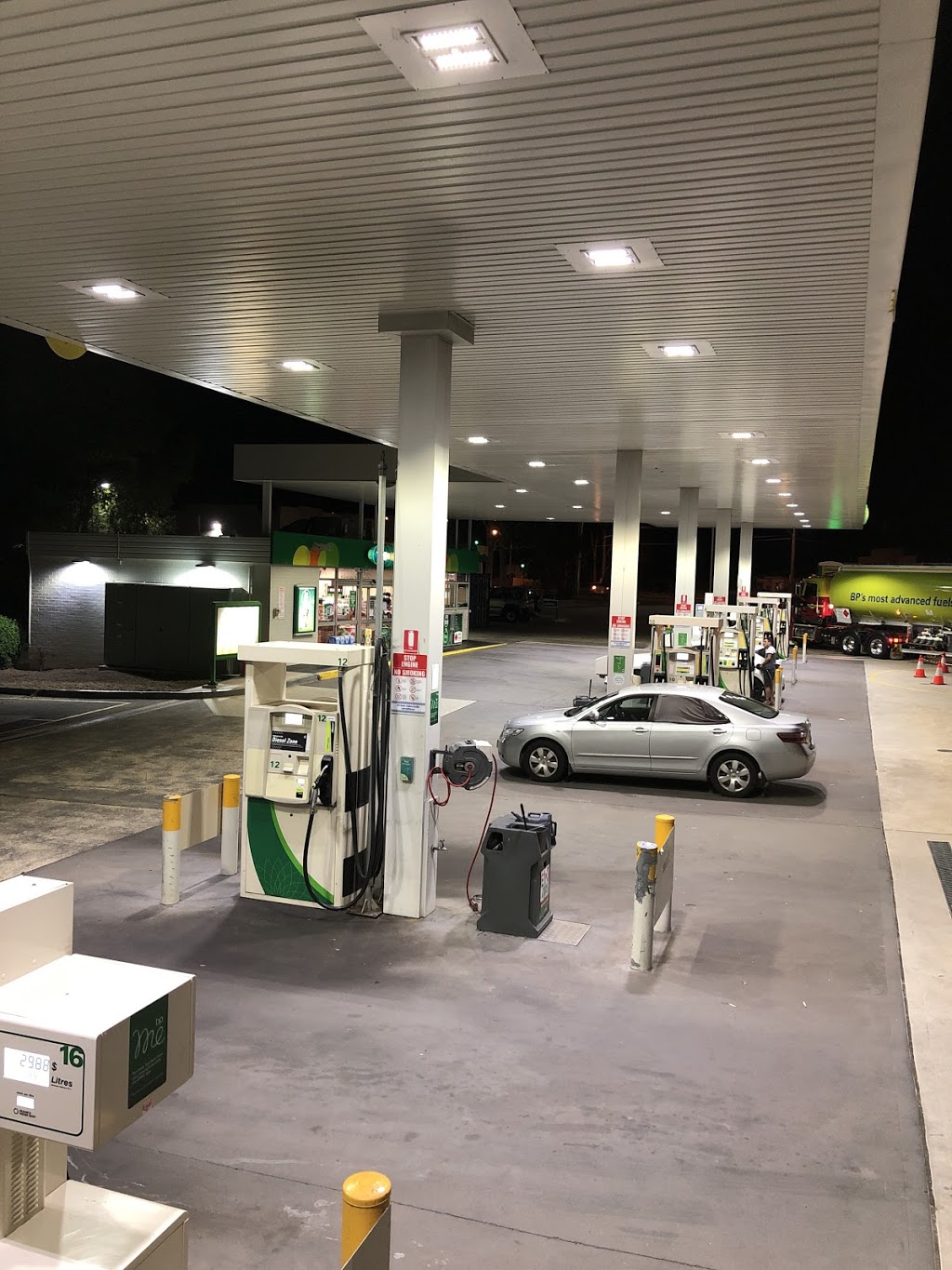 BP Truckstop | gas station | Hume Hwy & Pine Road, Casula NSW 2170, Australia | 0296028394 OR +61 2 9602 8394