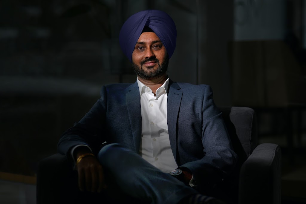 Sukhwinder Singh - Real Estate Agent | real estate agency | G17/320 Annangrove Rd, Rouse Hill NSW 2155, Australia | 0433562680 OR +61 433 562 680